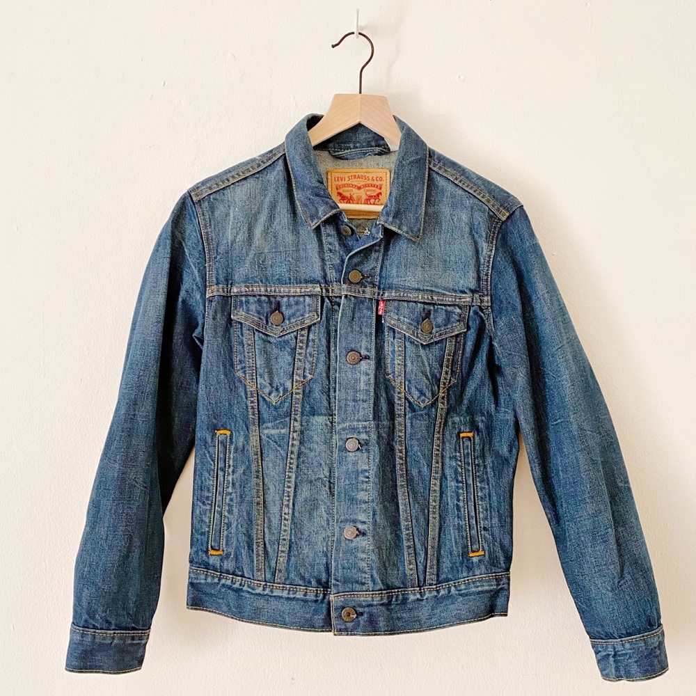 Levi’s Like New Denim Jacket